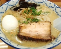 「塩らーめん+玉子 【750円+50円】」@波（シー）の写真