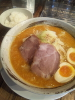 「味噌ラーメン（並） + 味玉 + サービスライス」@味噌屋 マルカミ食道の写真