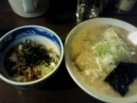 「楽ラーメンと半ぶためしセット（850円）」@蔵前元楽 総本店の写真