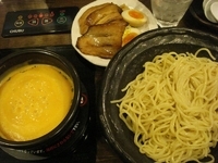 「チーズフォンデュつけ麺 全部のせ（同額大盛）」@とんこつらぁめん 宗庵 水道橋店の写真