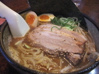 「和風重ねだし醤油ら～めん味玉800円」@たからじゃらーめんの写真