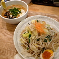 「こくマロ坦つけ麺 中盛り 800円（バランスを壊すかもだけど出来」@かつぎやの写真