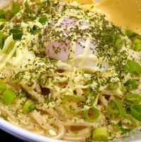 「マヨチーズそば 700円」@丸直の写真