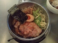 「塩炙りチャーシューらーめん「まろ味」、肉ごはん」@ZUND-BARの写真