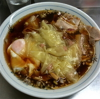 「チャーシューワンタンメン（￥750[￥800取られましたw]）半」@中華そば みたかの写真