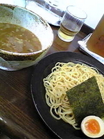 「つけめん、ひや盛+サービスの小ライス」@麺國屋の写真