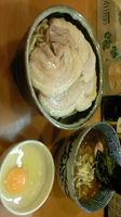 「つけチャーシュー（300gあつもり）+生卵」@中華蕎麦 とみ田の写真