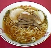 「中華そば（550円）+ライス小（100円）+餃子3ヶ（200円）」@岡崎麺の写真