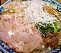 「塩ラーメン（細麺）+焼き軍鶏（700円+700円）」@軍鶏ラーメン美幸の写真