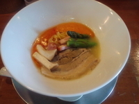 「AB Revolution24\500（雷麺’z赤の王座決定戦イ」@ラーメン 虹ノ麺 小山店の写真