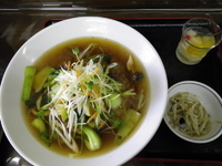 「牛肉チンゲン菜ピリ辛そば」@翠仙の写真