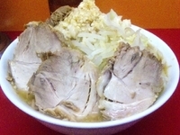 「ラーメン+豚[ヤサイ、ニンニク、アブラ] ￥700+200」@モッコリ豚の写真