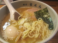 「味玉らーめん（800円）」@麺屋吉左右の写真