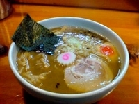 「濃厚中華そば（小）」@つけ麺 中華そば 佐とうの写真