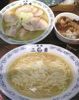 「限定:極限煮干し肉そば￥730+肉増し￥200+やみつきロースご」@二葉 上荻店の写真