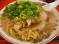 「特製醤油ラーメン（大）」@ラーメン魁力屋 西宮店の写真