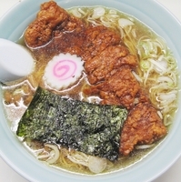 「三層（サンソー）ラーメン」@風車 石原店の写真