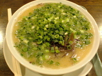 「みそチャーシューメン+ネギ」@長浜ラーメン 松吉の写真