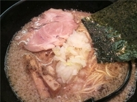 「煮干しそば（背脂:ギザ）」@立教通りのにぼきゅうの写真