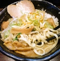 「ラーメン（サービス大盛）+辛味  750円+100円=850円」@麺や 蒼 AOIの写真