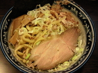 「油そば（小盛）」@兎に角 松戸店の写真