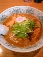 「ラーメン（中）200㌘ ￥680円」@常勝軒 総本店の写真