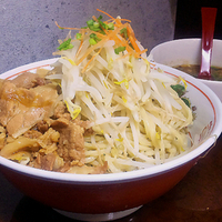 「つけ麺 爆盛 480g→茹で上がり820g 700円」@ぼり・うむ 西早稲田本店の写真