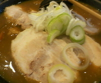 「カレーラーメン￥800 + チャーシュー￥250」@手打ちラーメン 恒の写真