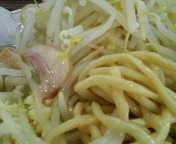 「ライトイチロー（野菜・ニンニク） 750円」@G麺烈伝 地雷屋の写真