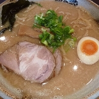 「豚骨醤油らーめん」@越後秘蔵麺 無尽蔵 こいわ家の写真