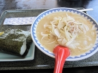 「味噌ラーメン おにぎりセット 850円」@食堂 ニューミサの写真