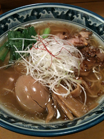 「玄流塩ラーメン（750円）+味玉（クーポン）」@麺創房 玄 五反田本店の写真