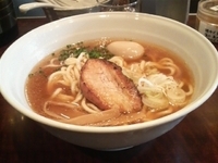 「味玉黒（大盛り）」@めん創 桜花 大和製麺所の写真