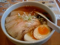 「しょうゆ+チャーシュー+味玉」@ラーメンと酒 こきあの写真