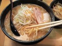 「味噌+野菜、チャーシュー丼」@麺処 花田 池袋店の写真