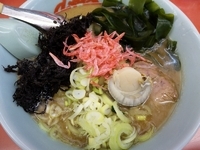 「磯とんこつ」@ラーメン山岡家 熊谷店の写真