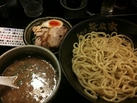 「醤油味特つけ麺、冷盛り、太麺」@麺創房 無敵家の写真