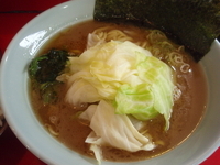 「中盛らーめん（750円）（硬め）+キャベツ（100円）+茶碗カレ」@おーくら家 本店の写真