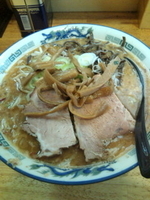 「味噌豚骨 大盛（900円）」@パワー軒の写真