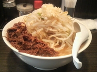 「ラーメン中盛」@山盛山の写真