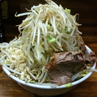 「小ラーメン（ニンニク少し・野菜増し￥700）」@ラーメン二郎 新小金井街道店の写真