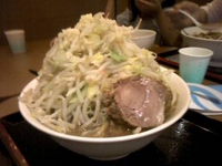 「ラーメン大（ヤサイダブル、ニンニク）」@ジャンクガレッジ イオンレイクタウンmori店の写真