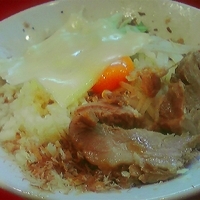 「まぜそば（ニンニク・チーズ）+チーズ」@ジャンクガレッジ 東大宮店の写真