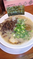 「ラーメン+クーポン味玉」@博多長浜らーめん ぼたんの写真