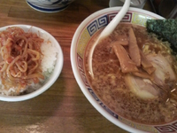 「トンコツ正油ラーメン」@麻布ラーメン 芝4丁目店の写真