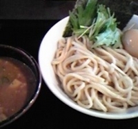 「つけめん中盛（700円）+味玉（ぐるマガ持参）」@ブラウンの写真