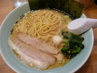 「ラーメン大（1.5玉）￥700」@横浜ラーメン 壱六家 桶川坂田店の写真
