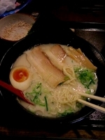 「だるまらぁめん（スタンプカードで無料）+替え玉100円×2」@だるまのめ 秋葉原店の写真