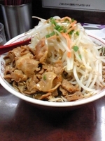 「ラーメン+トッピング野菜」@ぼり・うむ 西早稲田本店の写真