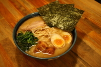 「黒福」@豚骨醤油らーめん 福気の写真